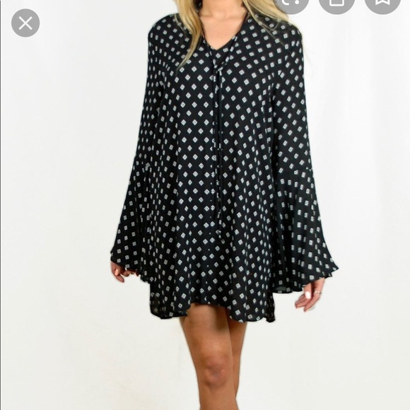 Wanderlux dress (long sleeve) - Picture 4 of 4